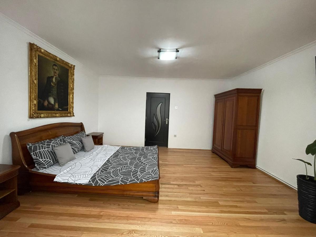 M & I Apartment 2 Тиргу-Муреш Екстер'єр фото